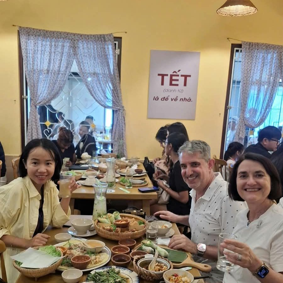 Lunch at the best Vietnamese Restaurant in Da Nang